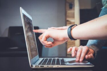 ビジネスにおける『ご報告させていただきます』の正しい使い方と注意点