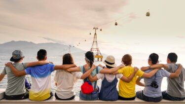 敬語の正しい使い方を学ぶ: 「是非とも参加させていただきます」の意義と活用法